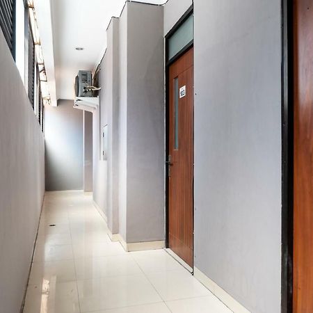 Reddoorz Plus @ Sawah Besar Jakarta Exterior foto